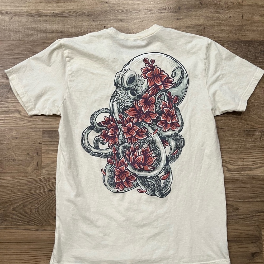 Into the AM vintage floral octopus shirt front/back print size S - off white